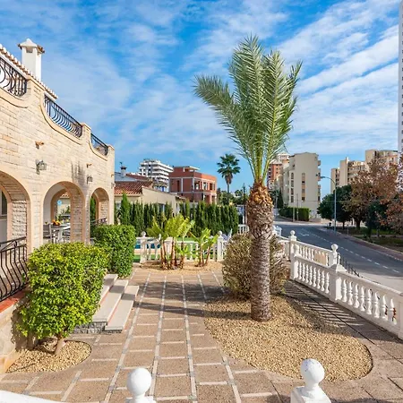 Villa Caleta - Plusholidays