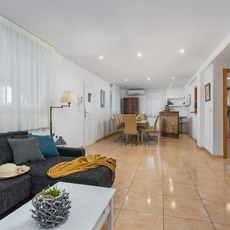 Villa Caleta - Plusholidays Calpe
