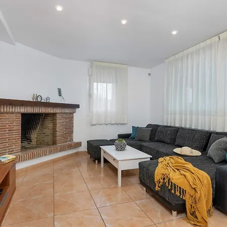 Caleta Villa
