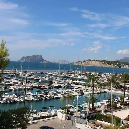 Caleta Villa *